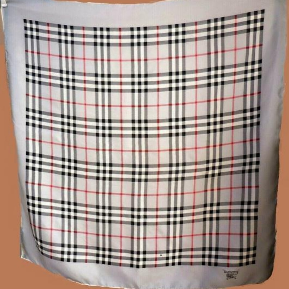 Burberry Blue/Red/White/Black Plaid Haymarket Nova - Picture 7 of 8